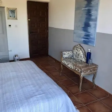 Todos Y Tonya Bed & Breakfast Archidona